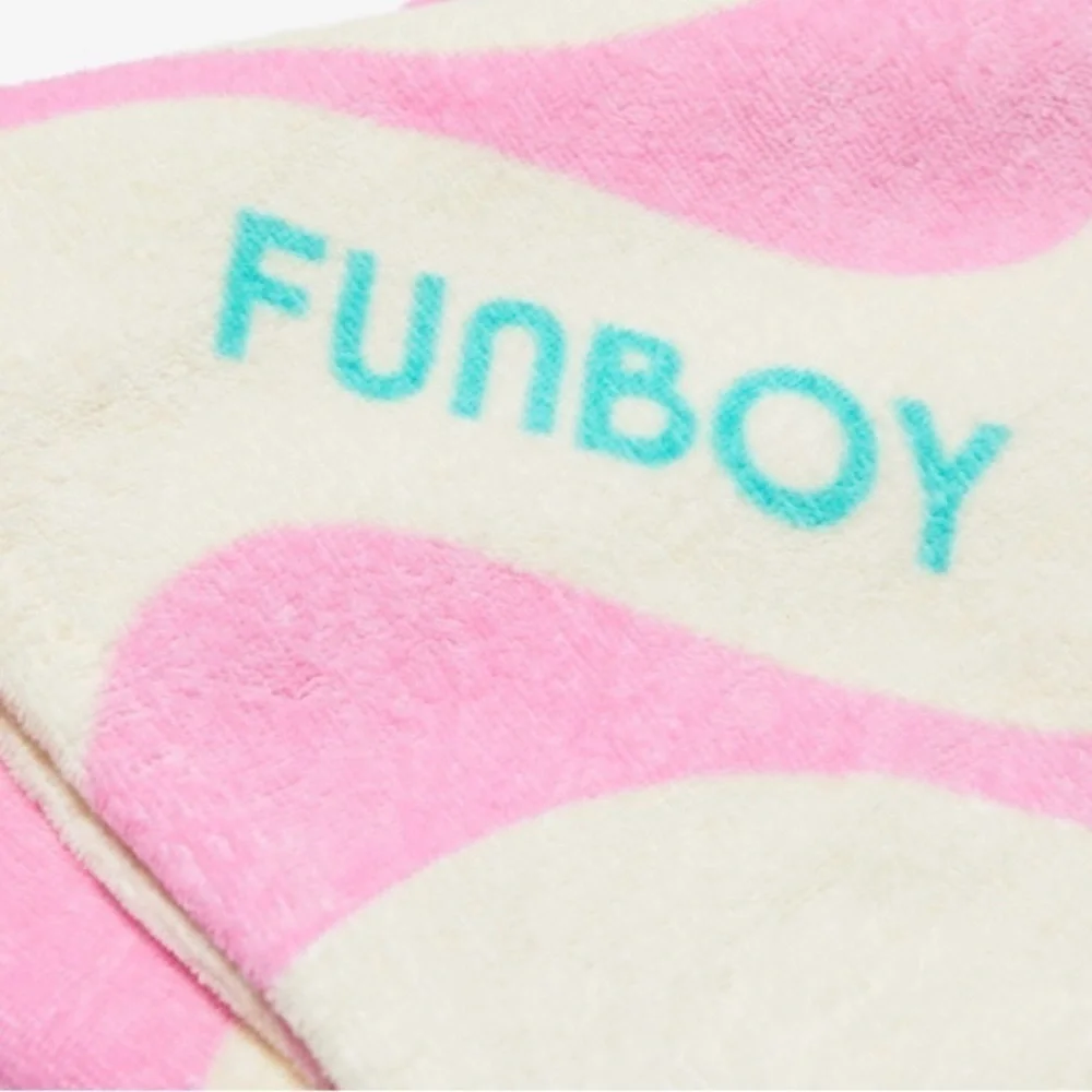 NWT-FUNBOY-LEISURE CLUB BEACH TOWEL